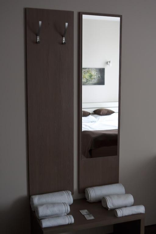 Hotel Bulevard Oradea Rum bild
